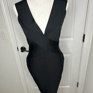 Elegant Black Sleeveless Dress